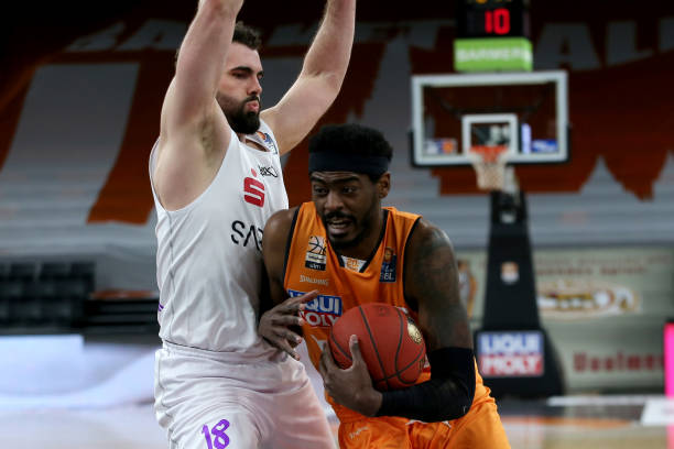 这名法国中 这名法国中